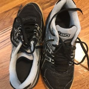 Asics volleyball shoes